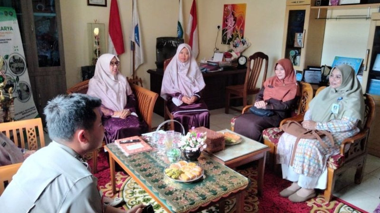 Pemerintah Kabupaten Natuna gencar melakukan monitoring dan evaluasi (monev) terhadap sejumlah SLTA percontohan Sekolah Ramah Anak (SRA) untuk memastikan lingkungan pendidikan yang aman dan nyaman bagi siswa.
