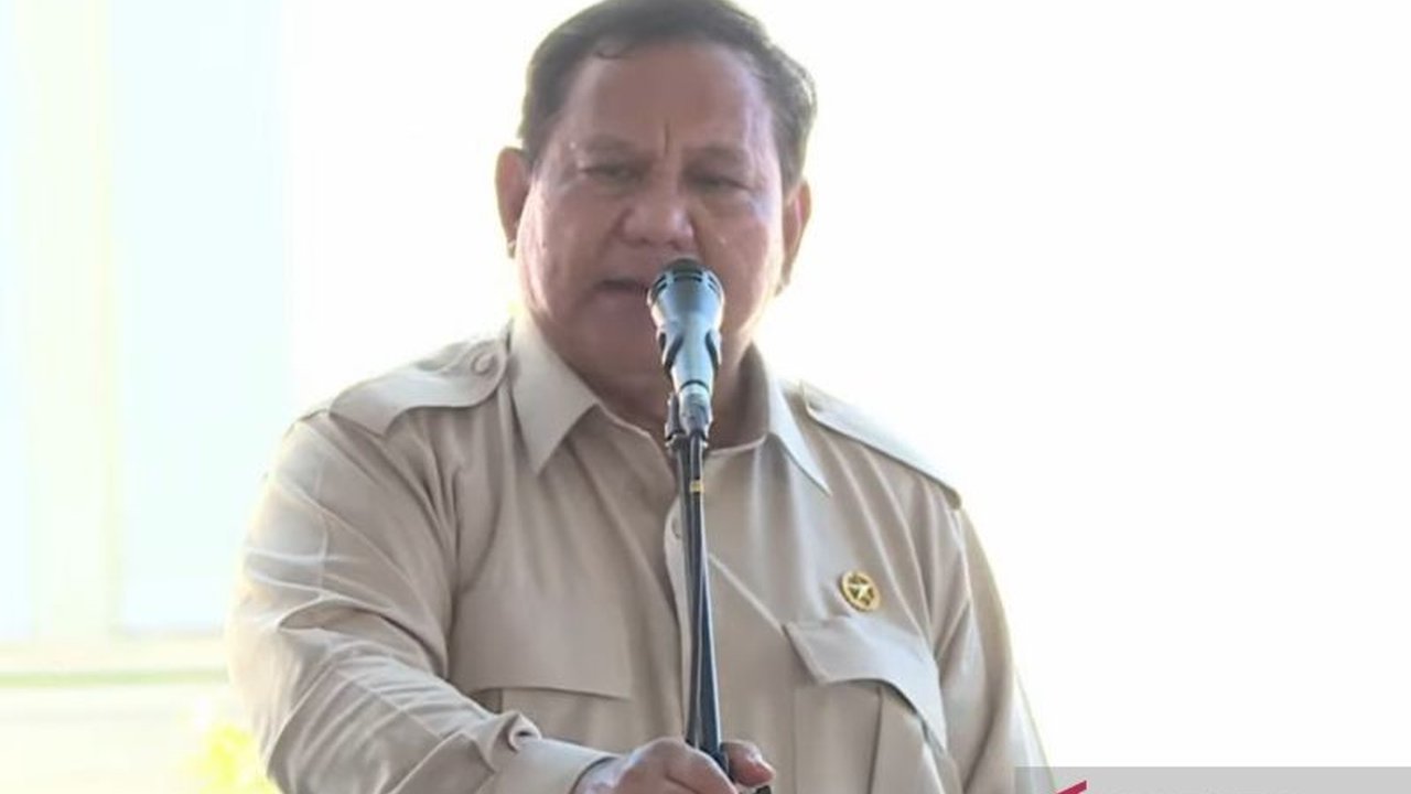 Presiden Prabowo Subianto berkomitmen penuh agar Pengelolaan Laut Indonesia dan sumber daya perikanan dimanfaatkan sepenuhnya oleh nelayan nasional, bukan pihak asing, demi peningkatan kesejahteraan. Simak detail programnya.
