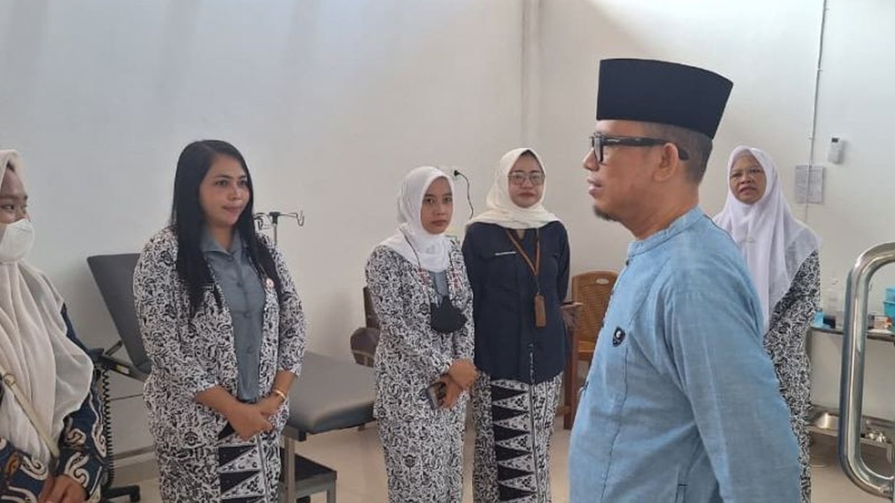 Pemerintah Kabupaten Ogan Komering Ulu (OKU) serius menggenjot peningkatan layanan kesehatan masyarakat hingga pelosok desa, dengan Puskesmas Rawat Inap menjadi fokus utama untuk pemerataan akses medis.