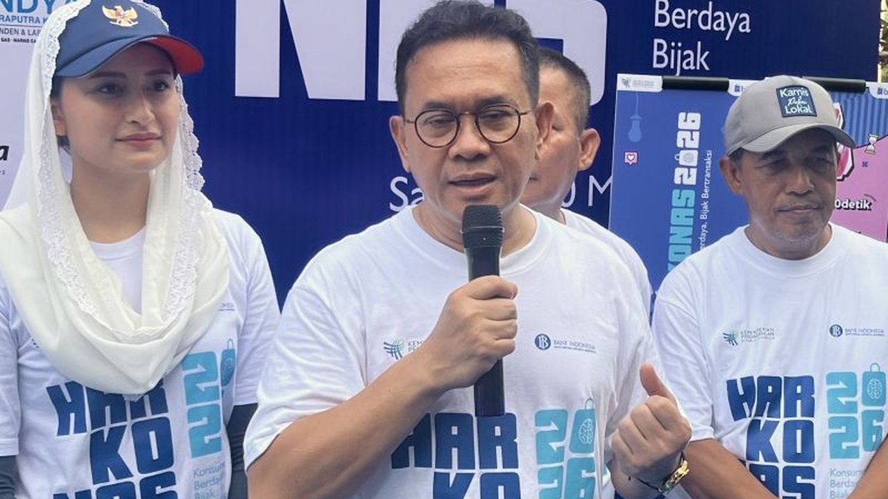Kemendag revisi Permendag E-commerce, pastikan tak tumpang tindih dengan regulasi UMKM. Fokus perlindungan produk lokal, UMKM, dan atasi biaya admin e-commerce yang memberatkan.