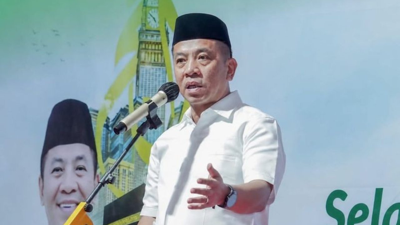 Bupati Karawang Aep Syaepuloh menekankan pentingnya menjaga Kesehatan Jamaah Haji Karawang agar dapat menunaikan ibadah di Tanah Suci dengan fokus dan optimal.