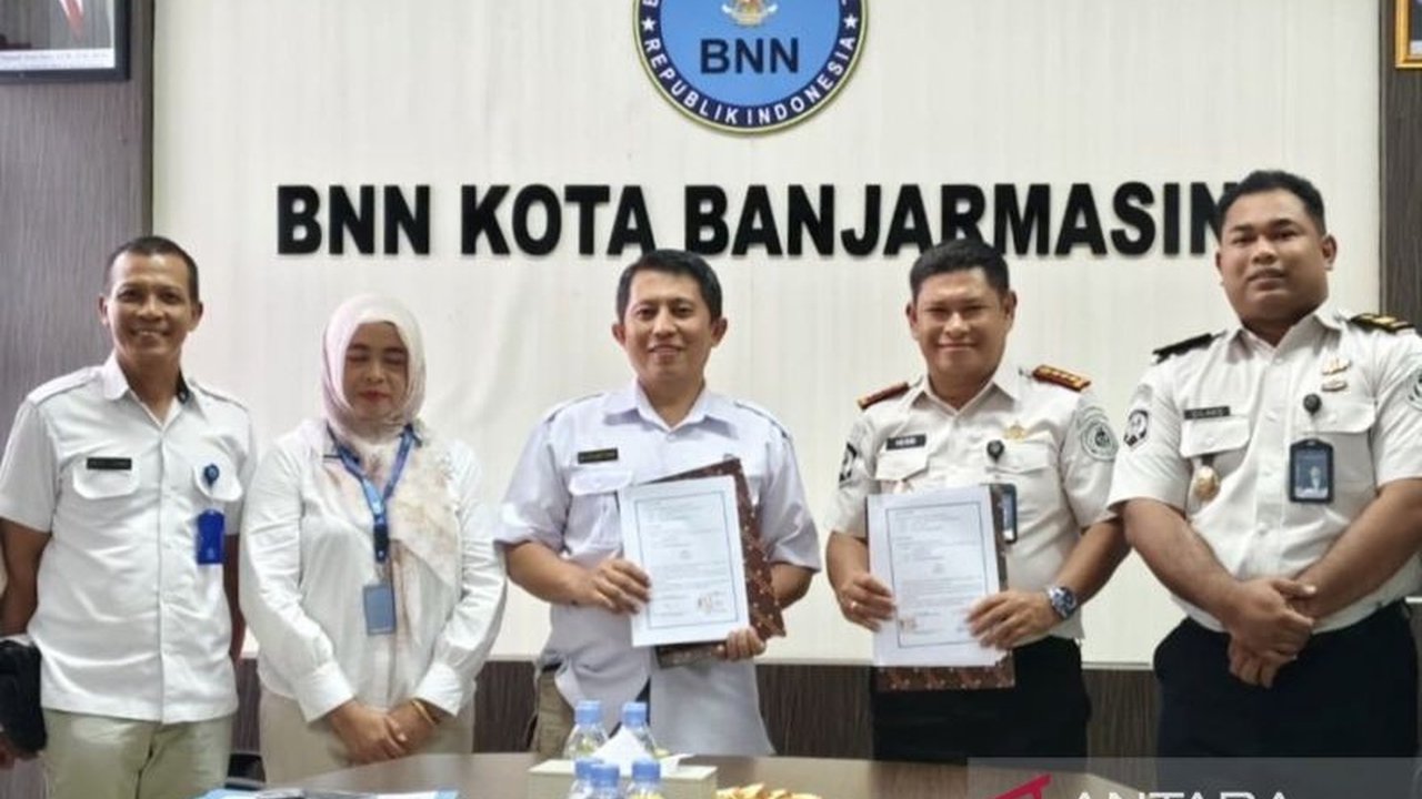 Lapas Kelas IIA Banjarmasin dan BNN setempat jalin sinergi kuat melalui PKS, berkomitmen berantas peredaran narkoba demi lingkungan pemasyarakatan yang bersih dan aman.