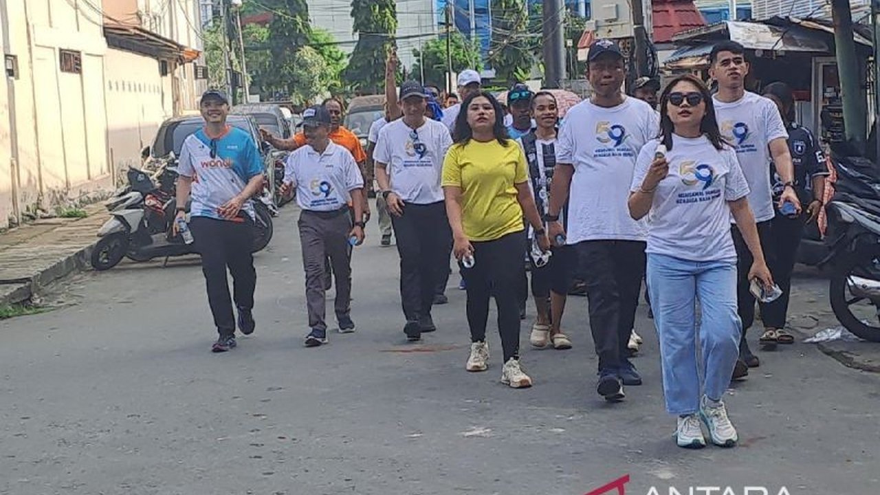 Perum Bulog Kanwil Papua dan Papua Barat memperkuat komitmen menjaga ketahanan pangan di wilayahnya, mendukung swasembada nasional dan memastikan kebutuhan masyarakat terpenuhi.