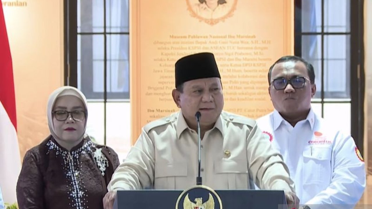 Presiden Prabowo Subianto menegaskan pentingnya Reformasi Institusi TNI Polri, meminta jajaran aparat untuk terus berbenah, menghilangkan penyelewengan, dan tidak melindungi kegiatan ilegal demi kepentingan rakyat.