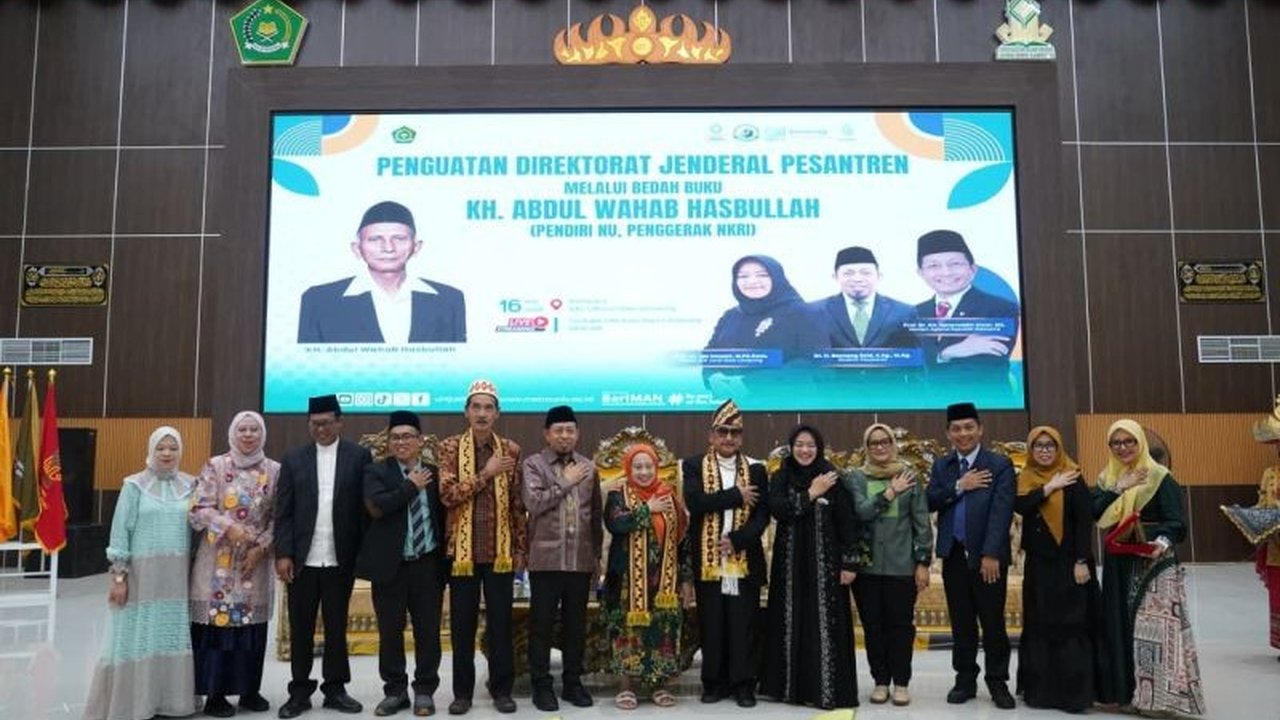 Menteri Agama mengajak seluruh elemen masyarakat meneladani Perjuangan KH Wahab Hasbullah dalam memperkuat pesantren, moderasi beragama, dan kebangsaan, menghadapi tantangan sosial keagamaan.