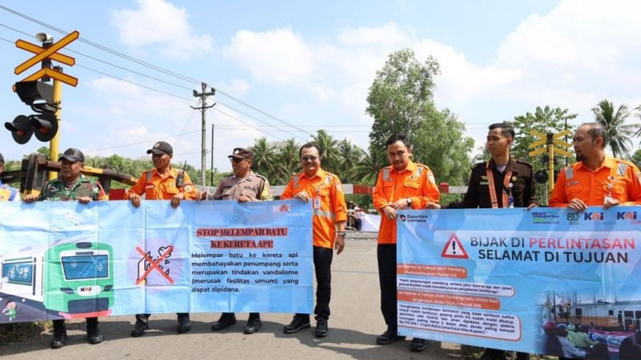 KAI Daop 6 Yogyakarta mengimbau masyarakat untuk **waspada di perlintasan sebidang** menyusul peningkatan frekuensi kereta api selama libur panjang Kenaikan Yesus Kristus. Keselamatan menjadi prioritas utama bagi semua pengguna jalan.