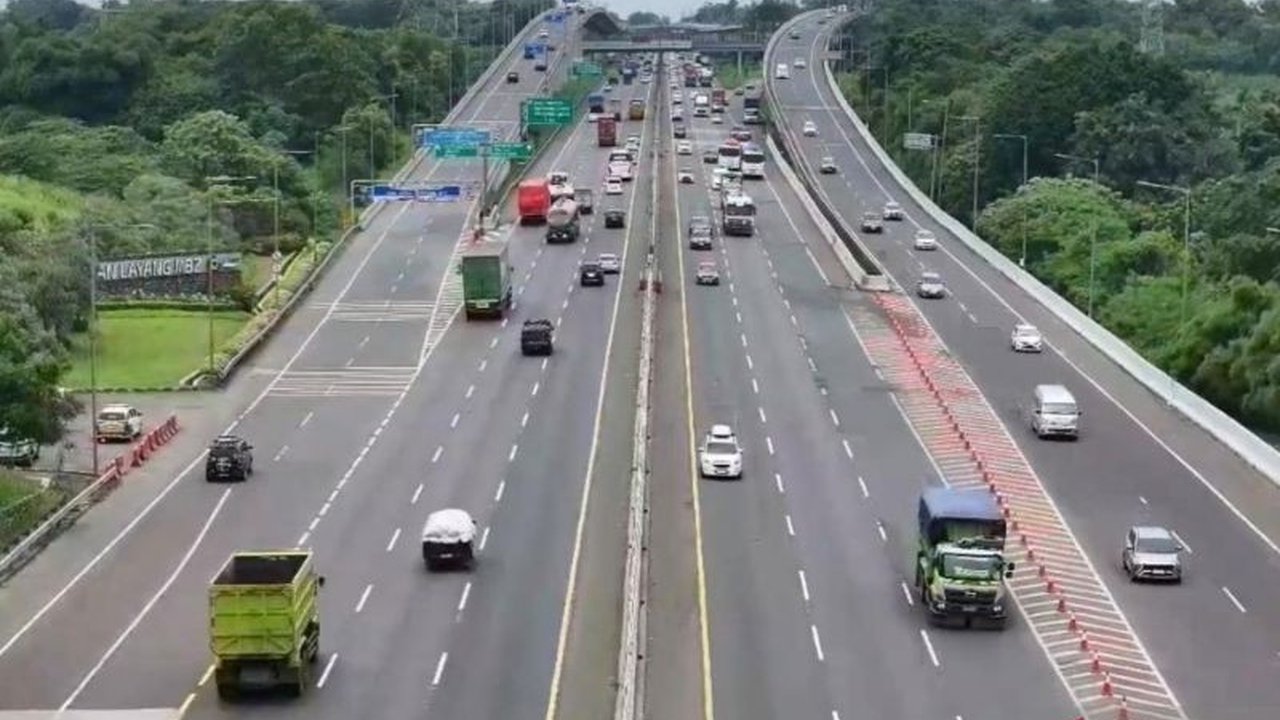 PT Jasamarga Jalanlayang Cikampek mencatat 26.734 kendaraan tinggalkan Jakarta via Ruas MBZ pada H+1 libur Kenaikan Yesus Kristus 2026, namun arus balik MBZ menuju Jakarta justru meningkat.