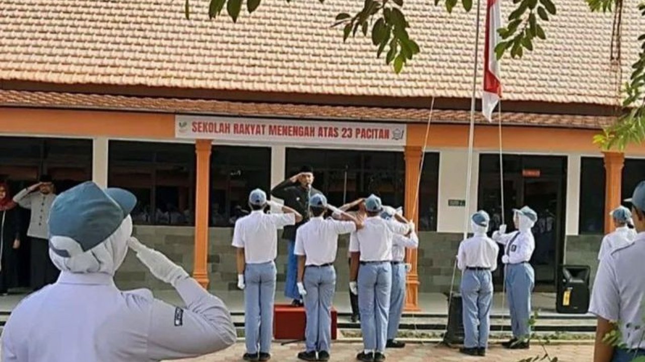 Dinas Sosial Pacitan telah memulai proses penjaringan calon siswa Program Sekolah Rakyat Pacitan menjelang tahun ajaran baru 2026, khusus bagi anak dari keluarga kurang mampu dengan sistem pendidikan berasrama.