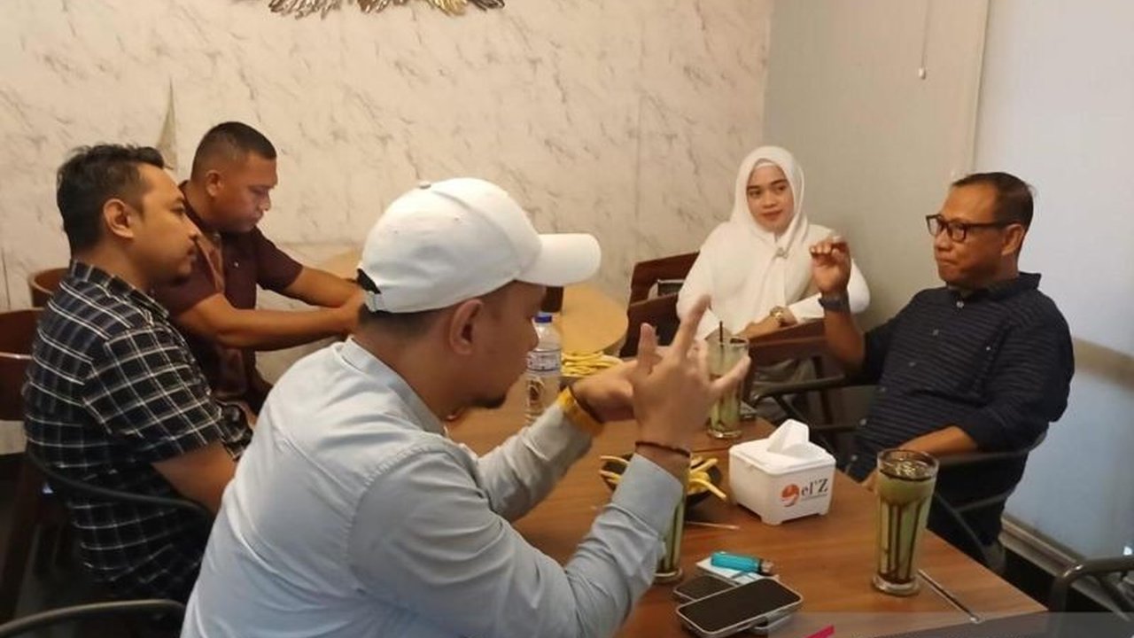 Dinas Kominfotik Provinsi Gorontalo memperkuat sinergi publikasi kegiatan pemerintah dan respons opini publik di bawah pimpinan Mohamad Trizal Entengo, memastikan informasi tersampaikan efektif dan merespons dinamika masyarakat.