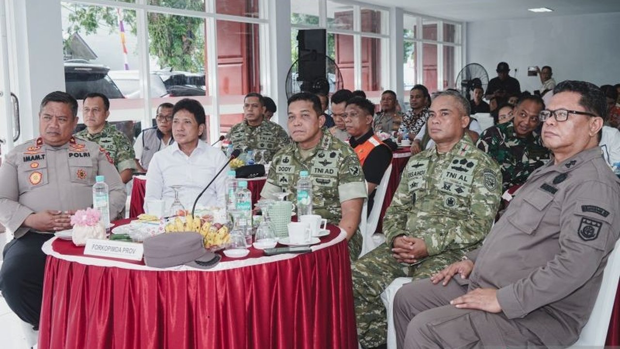 Kodam XV/Pattimura aktif mendukung percepatan pembangunan 2.420 Koperasi Desa/Kelurahan Merah Putih (KDKMP) di Maluku dan Maluku Utara, program strategis pemerintah untuk penguatan ekonomi kerakyatan dan peningkatan kesejahteraan.