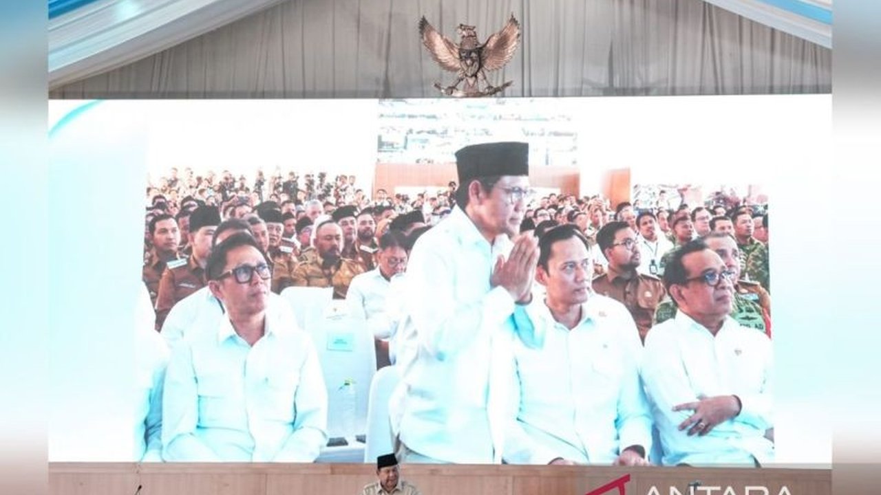 Menko Muhaimin Iskandar menegaskan Koperasi Desa Merah Putih (KDKMP) adalah instrumen krusial untuk memperkuat pemberdayaan masyarakat dan mewujudkan kemandirian ekonomi desa.