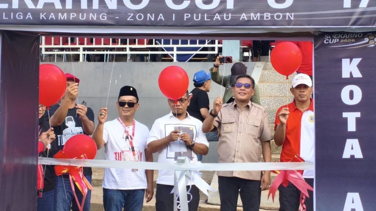 Pemerintah Kota Ambon serius dalam Pembinaan Sepak Bola Usia Dini dengan menggelar Soekarno Cup Liga Kampung U-17, menyiapkan talenta muda untuk masa depan olahraga Indonesia.