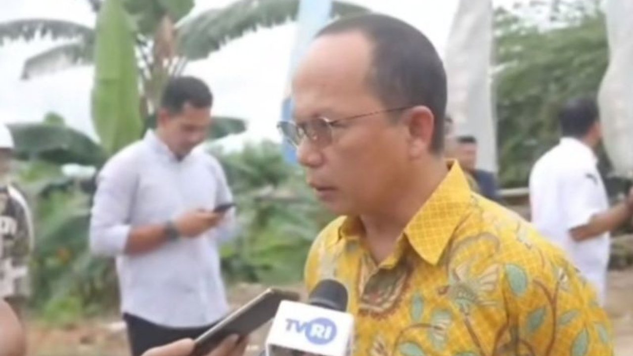 Pemerintah Kabupaten Bangka Tengah terus mempercepat Pembangunan KDMP Bangka Tengah di seluruh desa dan kelurahan untuk menggerakkan perekonomian masyarakat hingga tingkat akar rumput dan membuka peluang usaha baru.