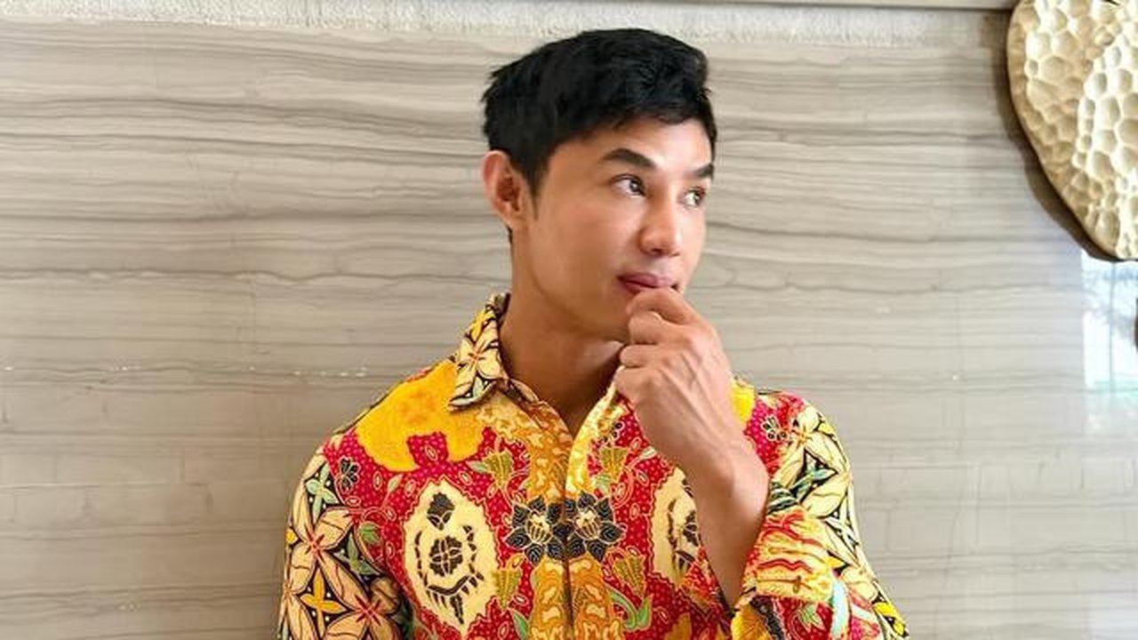Perubahan fisik Fahri Azmi didapat dari rutinitas olahraga yang konsisten dari gym training, lari, hingga ikut berbagai challenge kebugaran seperti HYROX.