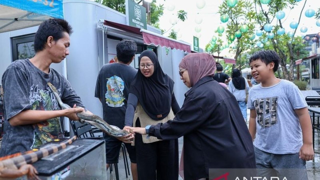 Otorita Ibu Kota Nusantara (OIKN) berkolaborasi dengan Komunitas Balikpapan Reptil Eksotik (Barekso) menyelenggarakan Pameran Reptil IKN dan mamalia eksotis di Nusantara Park, memberikan hiburan sekaligus edukasi menarik bagi pengunjung.
