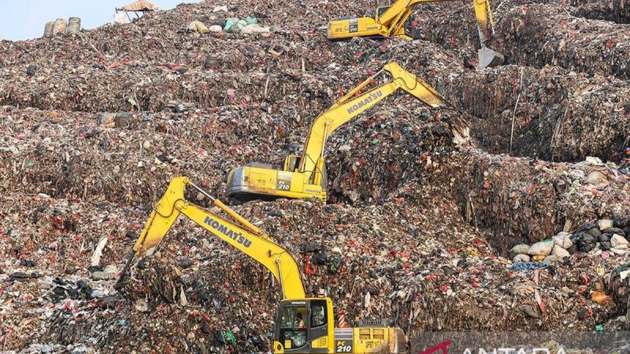 TPST Bantargebang menjadi penyumbang emisi metana terbesar kedua di dunia. Pemprov DKI Jakarta didesak ubah total sistem Pengelolaan Sampah DKI Jakarta demi lingkungan dan kesehatan warga.