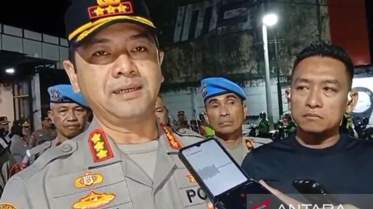 Aparat kepolisian berhasil melumpuhkan IS (30), pelaku penyekapan dan pemerkosaan wanita asal Kalimantan Utara di Makassar, setelah ia berusaha melarikan diri saat penangkapan.