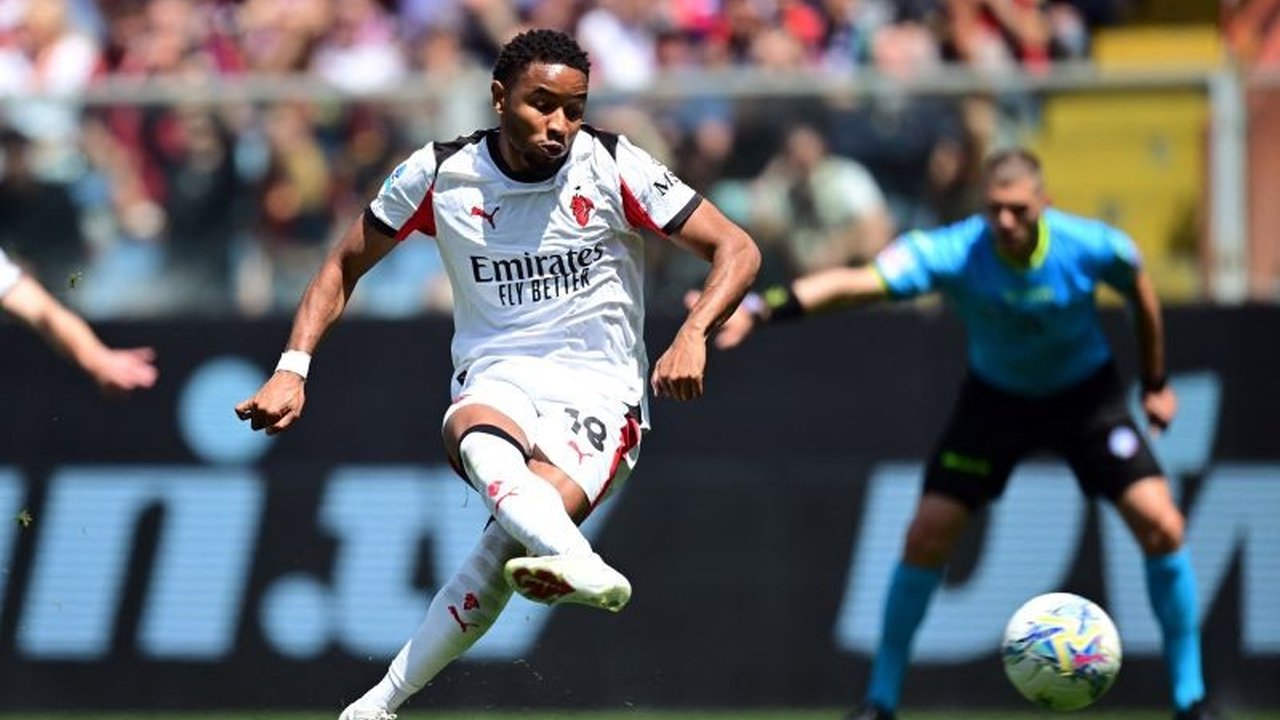 AC Milan Kalahkan Genoa 2-1 di Liga Italia, mengakhiri rentetan hasil negatif dan merangsek ke posisi ketiga klasemen, membuka lebar peluang lolos Liga Champions.