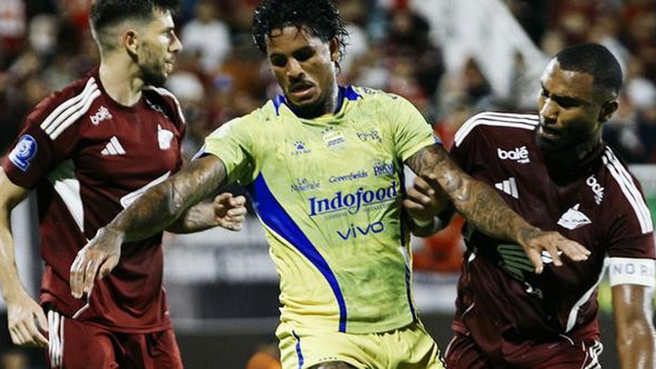 PSM Makassar Vs Persib Bandung. (Bola.com/Dok.Instagram Persib Bandung).