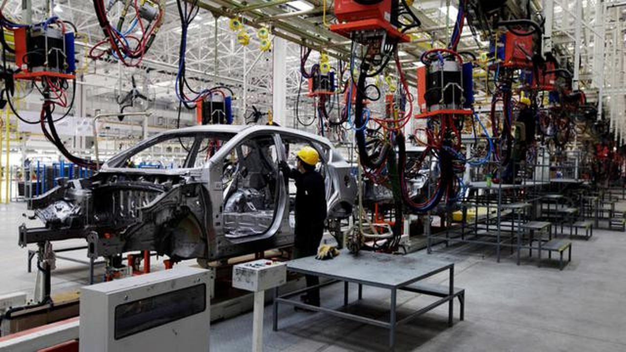 Baterai dan Chip Mahal, Harga Kendaraan Listrik di China Melonjak Tinggi (Carnewschina)