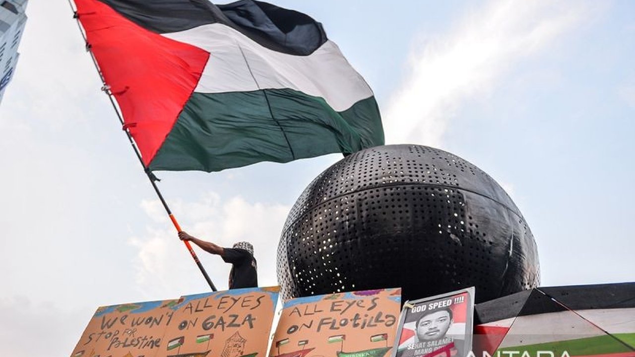 Departemen Keuangan AS resmi menjatuhkan Sanksi AS Flotilla Gaza kepada empat individu yang diduga terlibat dalam armada pro-Hamas yang berupaya masuk ke Jalur Gaza.