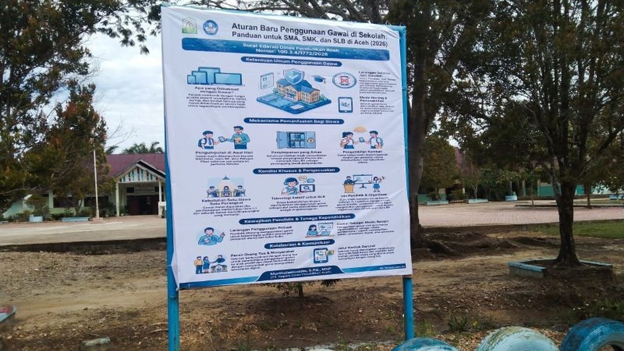 Dinas Pendidikan Aceh menuai pujian dari Mendagri terkait kebijakan pembatasan gawai SMA Aceh, yang dinilai sangat aplikatif dan menjadi praktik terbaik nasional.