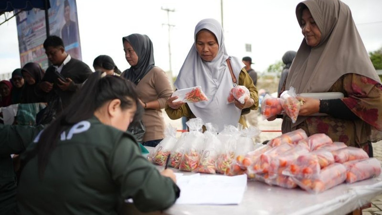 Pemerintah Kabupaten Malinau menggelar Pasar Murah Malinau menjelang Hari Raya Idul Adha 1447 Hijriah, sebuah inisiatif strategis untuk menekan inflasi daerah dan memastikan ketersediaan kebutuhan pokok dengan harga terjangkau bagi masyarakat.