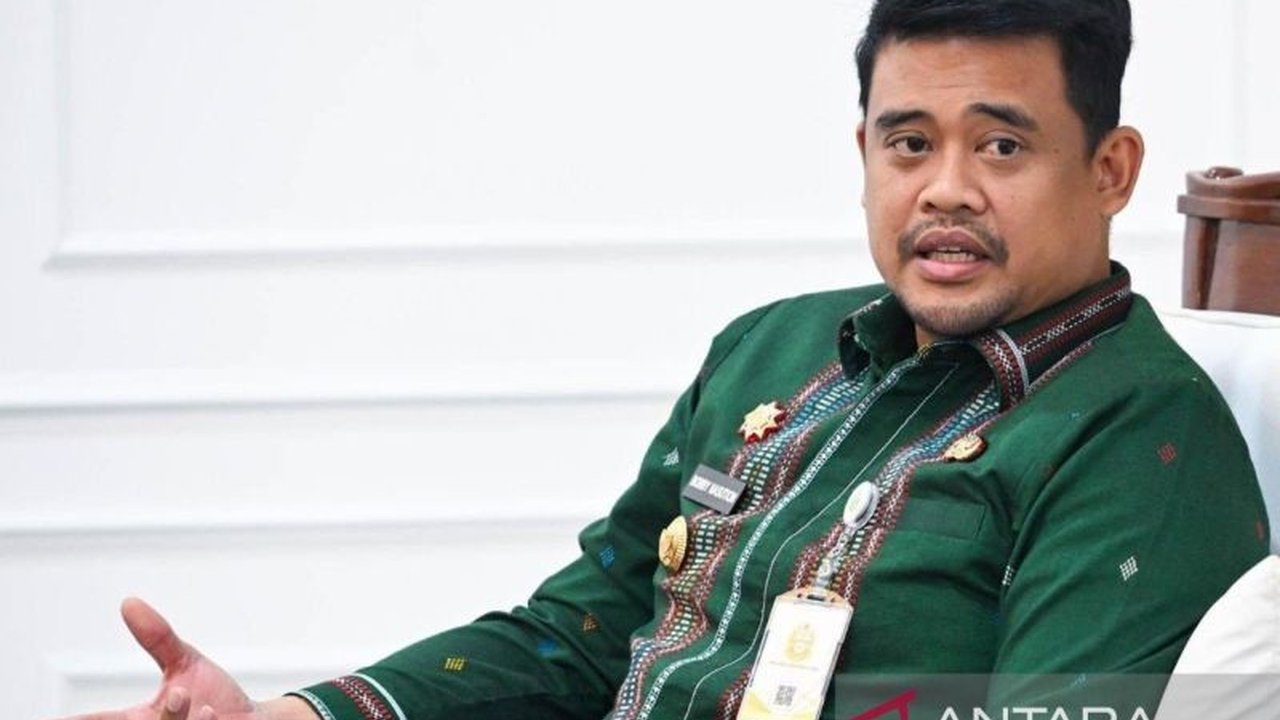 Gubernur Sumut Bobby Nasution mengambil sikap tegas menolak proyek mark-up anggaran yang diajukan OPD, memastikan transparansi dan efisiensi dana daerah. Kebijakan ini menjadi sinyal keras bagi semua pihak.