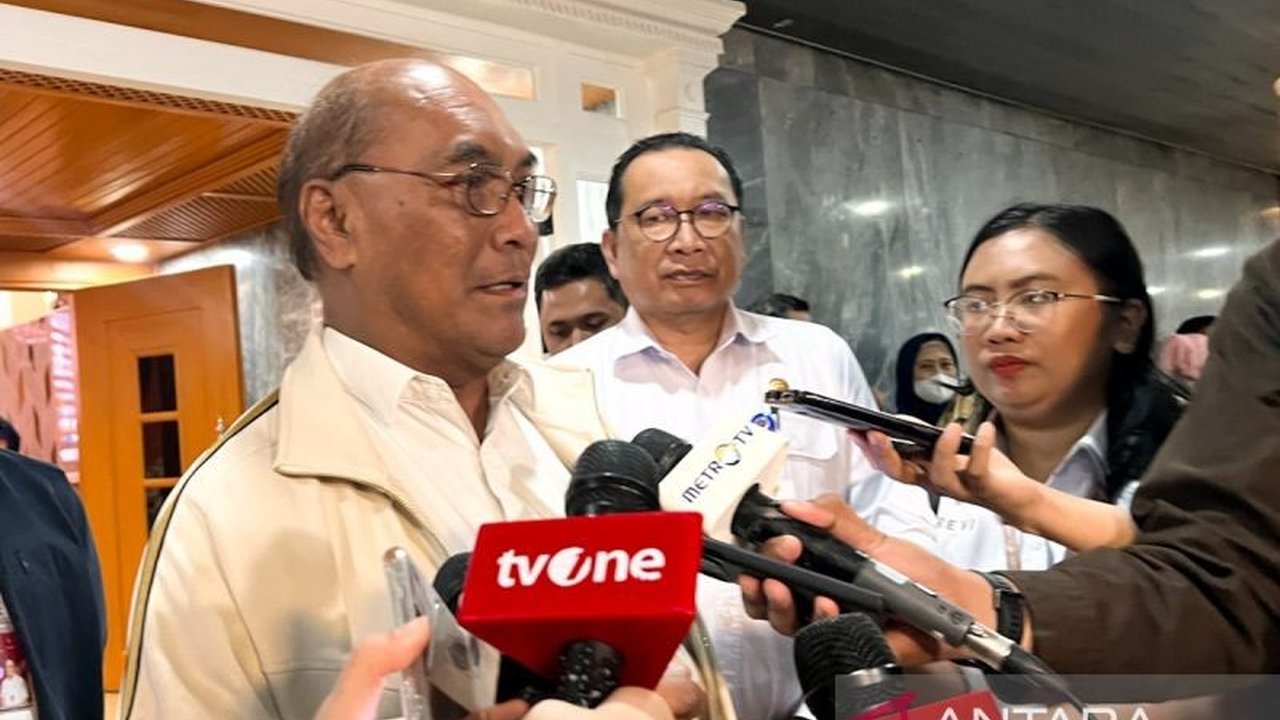 Komite Nasional Keselamatan Transportasi (KNKT) membeberkan fakta baru terkait pengereman KA Argo Bromo Anggrek 1,3 KM sebelum insiden Kereta Bekasi Timur, memicu pertanyaan krusial.