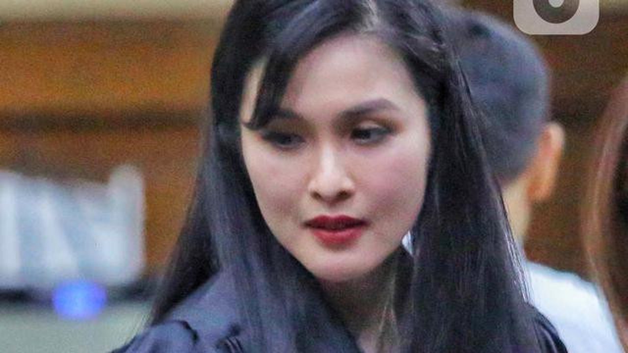 Sementara, Harvey Moeis didakwa menerima uang Rp420 miliar bersama Manajer PT Quantum Skyline Exchange (QSE) Helena Lim. (Liputan6.com/Angga Yuniar)