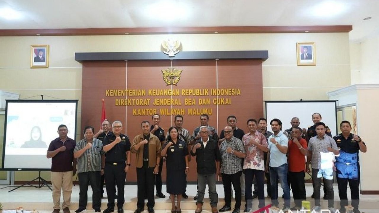 Bea Cukai Maluku tingkatkan kewaspadaan terhadap peredaran rokok ilegal melalui paket kiriman domestik di tengah lonjakan perdagangan digital, menuntut sinergi dengan PJT.
