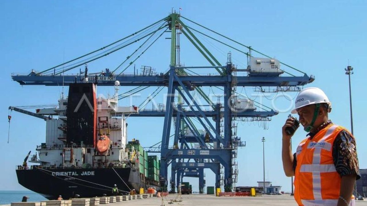 Neraca Perdagangan Sulsel mencatatkan surplus signifikan sebesar Rp1,01 triliun per April 2026. Simak detail komoditas ekspor dan impor utama yang mendorong kinerja positif ini.
