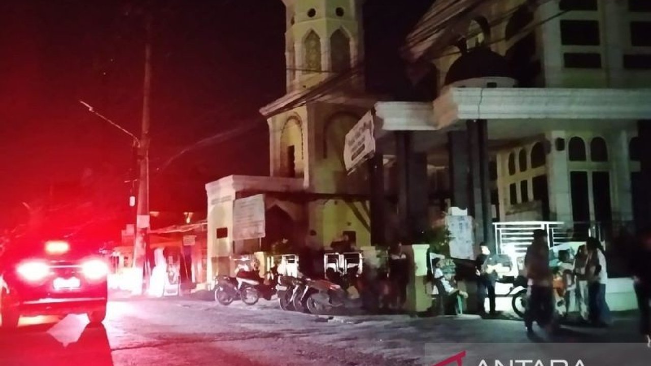 PLN Sumut segera bergerak melakukan pemeriksaan sistem kelistrikan secara menyeluruh menyusul insiden padam listrik massal yang melanda wilayah Sumatera Utara, khususnya Medan, pada Jumat malam.