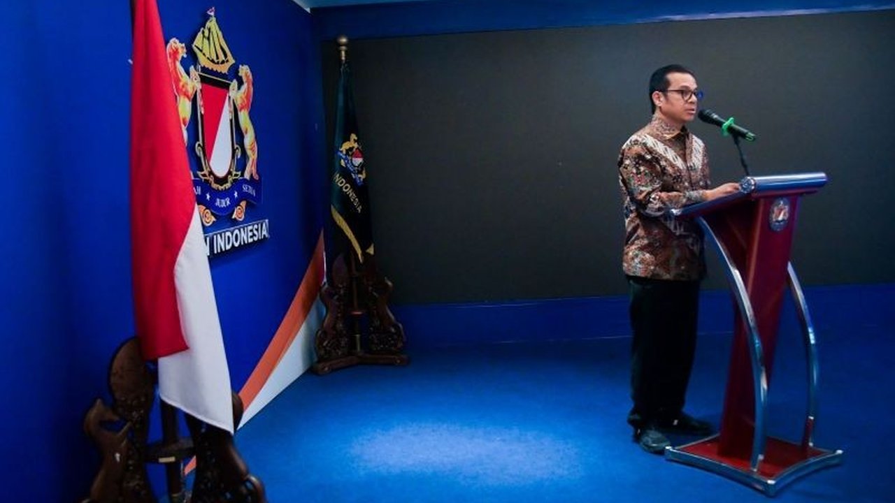 Pemerintah Indonesia menegaskan komitmennya dengan mengusung tiga Pilar Kebijakan AI Indonesia yang strategis. Langkah ini bertujuan untuk mendorong transformasi digital nasional dan memperkuat dampak ekonomi digital di masa depan.