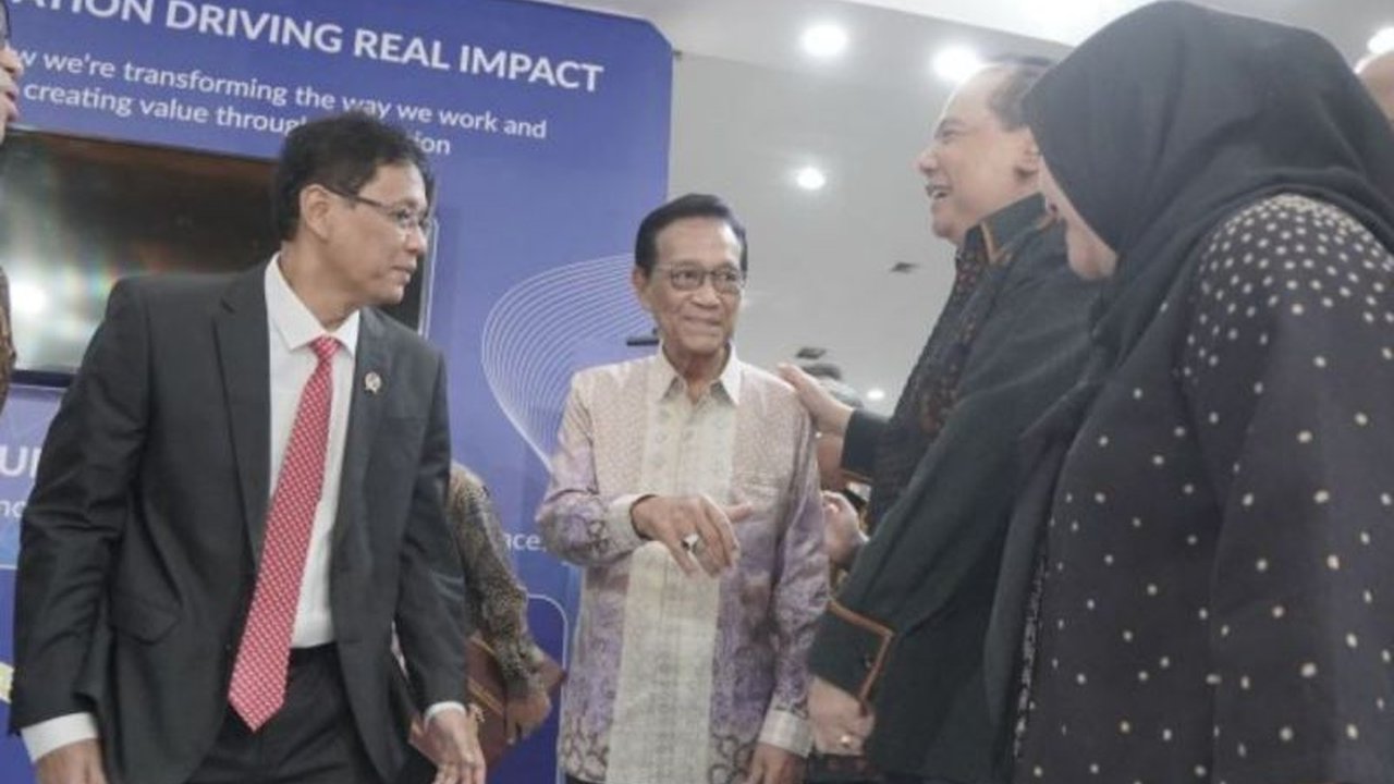 Kinerja ekonomi nasional menunjukkan hasil positif. Pertumbuhan Ekonomi Indonesia Q1 2026 mencapai 5,61 persen, tertinggi sejak Q3 2022, didorong konsumsi dan investasi.