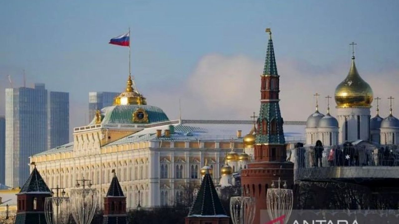 Rusia dan Afrika Selatan semakin erat dalam Kerja Sama Antariksa BRICS, ditandai pembukaan kompleks pemantauan puing antariksa dan inisiatif Dewan Antariksa. Apa dampaknya bagi masa depan eksplorasi ruang angkasa?