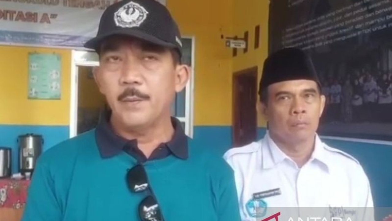 Lima sekolah di Kabupaten Bengkulu Tengah menerima bantuan program Revitalisasi Sekolah dari pemerintah pusat, bertujuan meningkatkan kualitas sarana dan prasarana pendidikan untuk Tahun Anggaran 2026-2027.