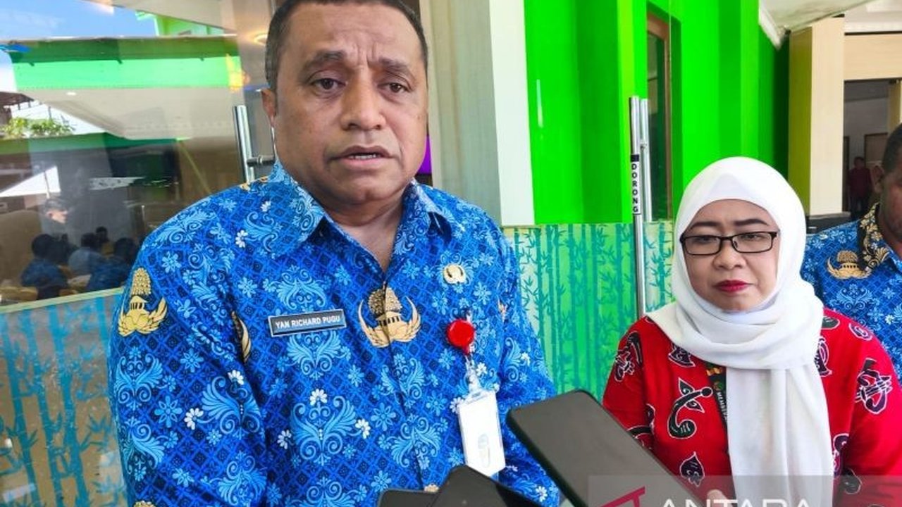 Kementerian Kehutanan (Kemenhut) gencar melakukan pelestarian mangrove di Tanah Papua, yang vital sebagai paru-paru dunia dan benteng alami. Upaya Pelestarian Mangrove Papua ini menjaga keseimbangan lingkungan global.
