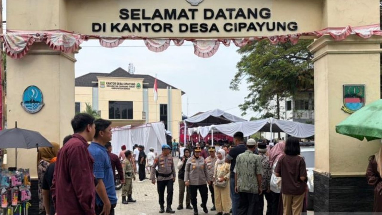 Polres Metro Bekasi berhasil memastikan pelaksanaan pemilihan anggota BPD periode 2026-2034 di Kabupaten Bekasi berjalan aman dan kondusif, menunjukkan komitmen menjaga demokrasi desa.