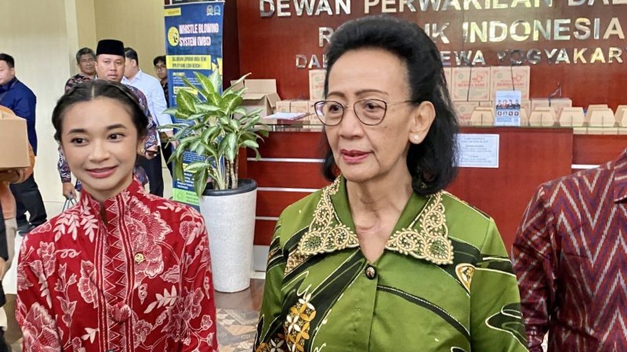 DPD RI DIY mendesak pengesahan RUU Masyarakat Adat pada 2026 atau 2027. Langkah ini krusial untuk menjamin kepastian hukum, pengakuan, dan perlindungan hak-hak masyarakat adat di Indonesia.
