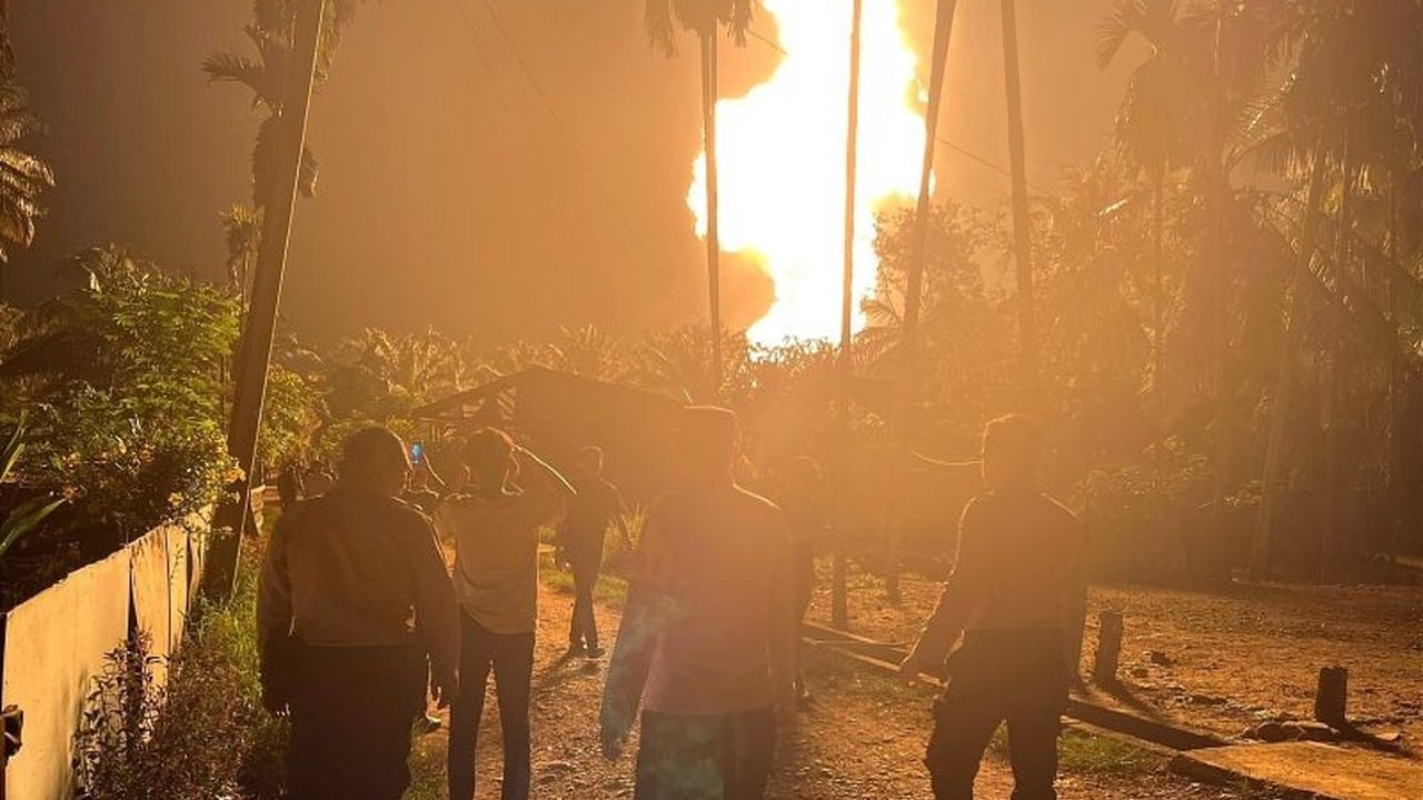 Badan Pengelola Migas Aceh (BPMA) terus memonitor lokasi semburan gas api dari sumur bor milik warga di Aceh Utara, mengimbau masyarakat untuk menjauhi area berbahaya dan berkoordinasi sebelum melakukan pengeboran.