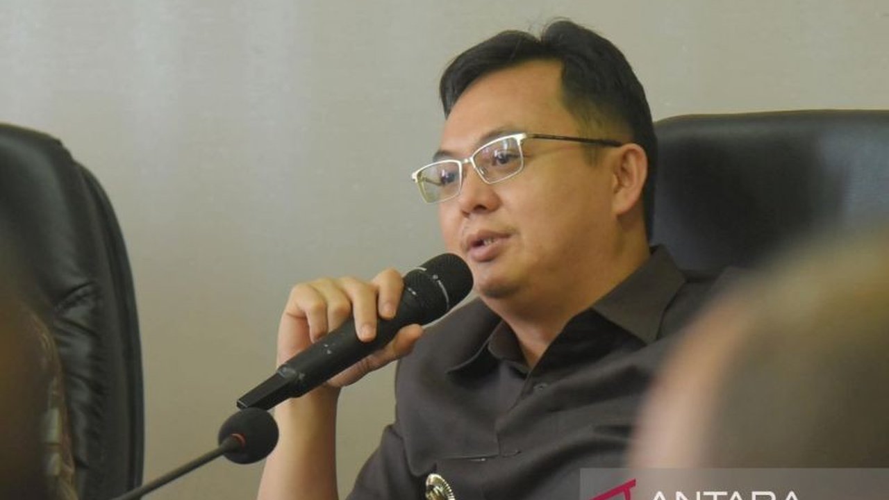 Pemerintah Kabupaten Bangka Barat memperkuat Kerja Sama Pembangunan Bangka Barat dengan perusahaan melalui program Tanggung Jawab Sosial dan Lingkungan (TJSL) untuk mengakselerasi kemajuan daerah dan kesejahteraan masyarakat.