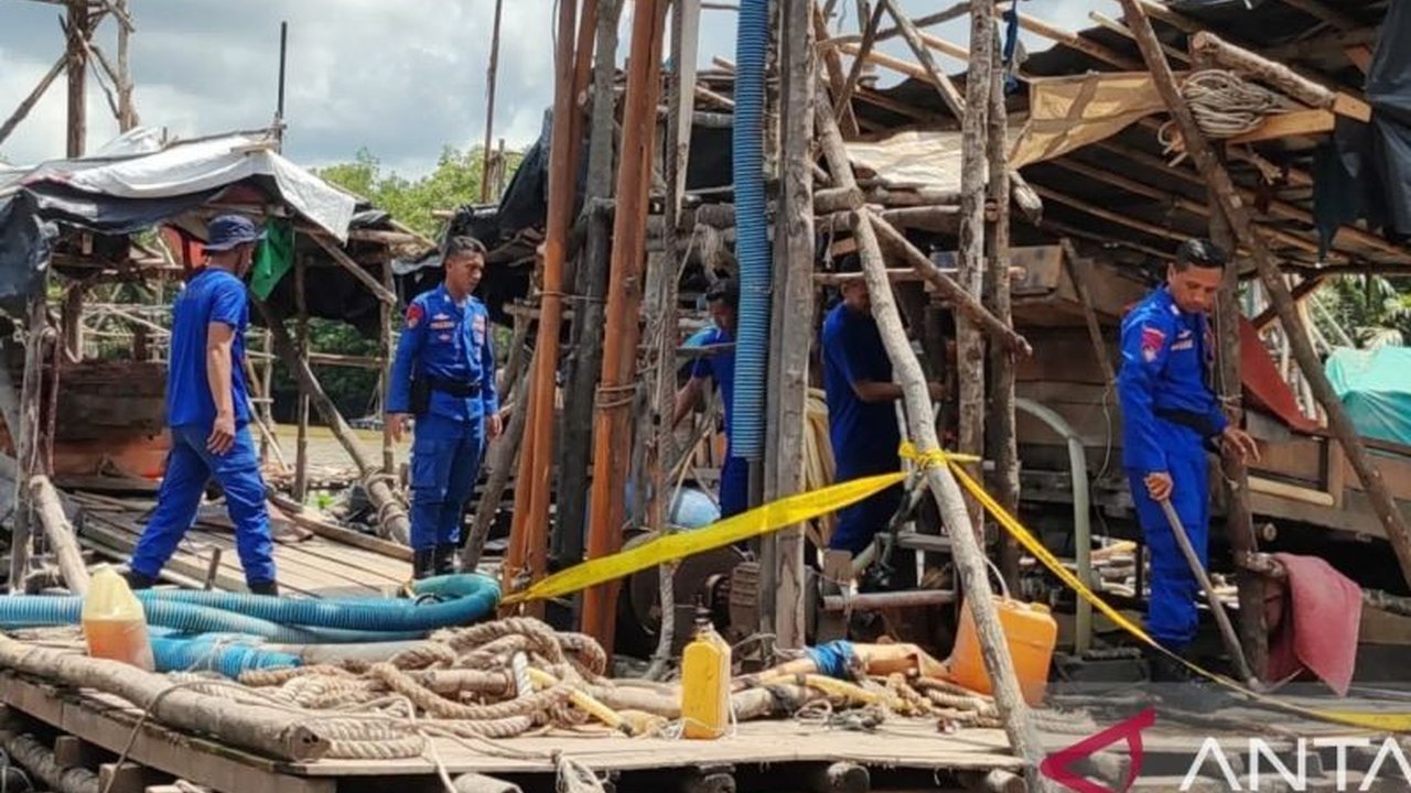 Polres Bangka kembali menertibkan aktivitas penambangan timah ilegal di Daerah Aliran Sungai (DAS) Jade Bahrin, mengamankan puluhan mesin dan menegaskan sanksi hukum bagi pelanggar.