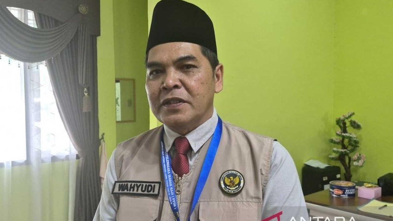 Seorang calon haji asal Jambi wafat di Tanah Suci Makkah akibat komplikasi penyakit serius. Simak detail penyebab dan respons Kemenhaj terkait kabar duka Calon Haji Jambi Wafat ini.