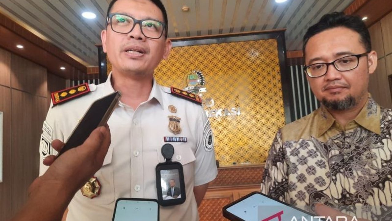 Kantor Imigrasi Kelas I Non-TPI Bekasi berhasil mengungkap jaringan sponsor WNA ilegal yang menyalahgunakan izin tinggal di Kabupaten Bekasi, memicu pertanyaan tentang pengawasan ketat terhadap pekerja asing.