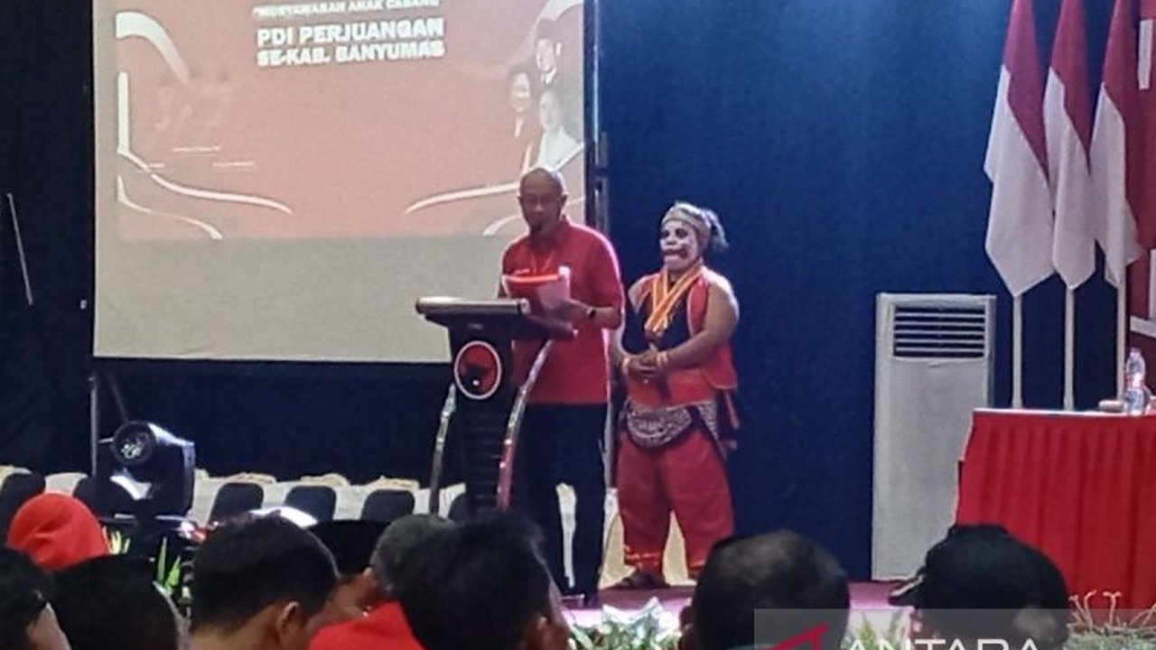 Dewan Pimpinan Cabang (DPC) PDI Perjuangan Banyumas menggelar Musancab di 27 kecamatan untuk memperkuat struktur organisasi partai, menargetkan peningkatan signifikan jumlah kursi DPRD pada Pemilu 2029 mendatang.