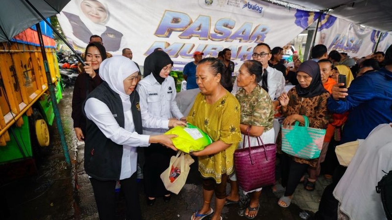 Jelang Hari Raya Idul Adha 2026, Pemerintah Provinsi Jatim gencar menggelar pasar murah untuk menjaga stabilitas harga dan ketersediaan bahan pokok bagi masyarakat.