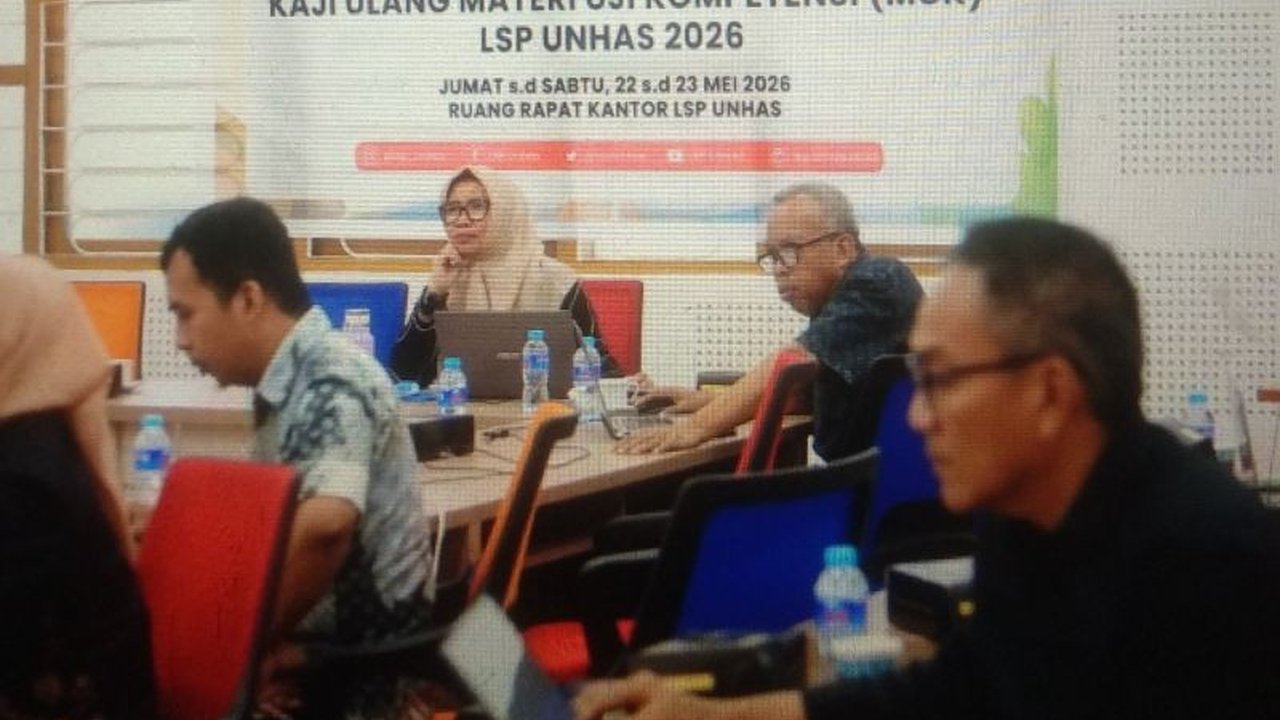 LSP Unhas terus berupaya memperkuat mutu sertifikasi asesornya demi memastikan kompetensi para profesional tetap relevan dengan standar BNSP, melalui workshop penyegaran dan pembaruan materi uji.
