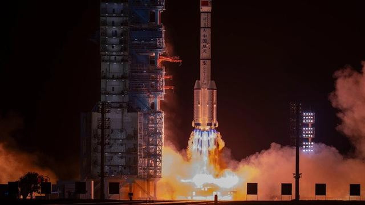 Misi berawak Shenzhou-23 diluncurkan dari Pusat Peluncuran Satelit Jiuquan di Jiuquan, China barat laut, Minggu (24/5/2026). (Dok. AP Photo/Ng Han Guan)