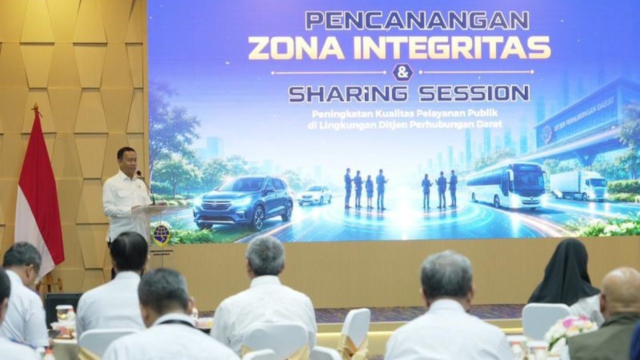 Kementerian Perhubungan memperkuat reformasi layanan publik melalui digitalisasi dan pencanangan zona integritas, bertujuan mempercepat pelayanan, menyederhanakan birokrasi, dan memberantas praktik transaksional.